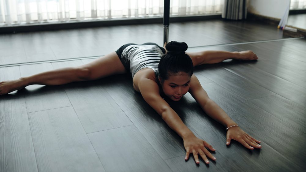 Zajęcia Pole Stretch w Duende Dance Studio